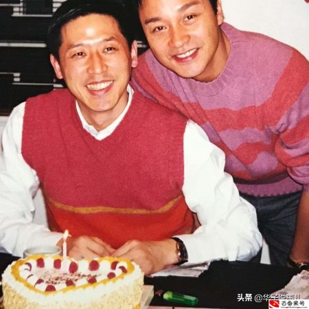 张国荣之后，为何很少再有当红男星主动承认喜欢男的？