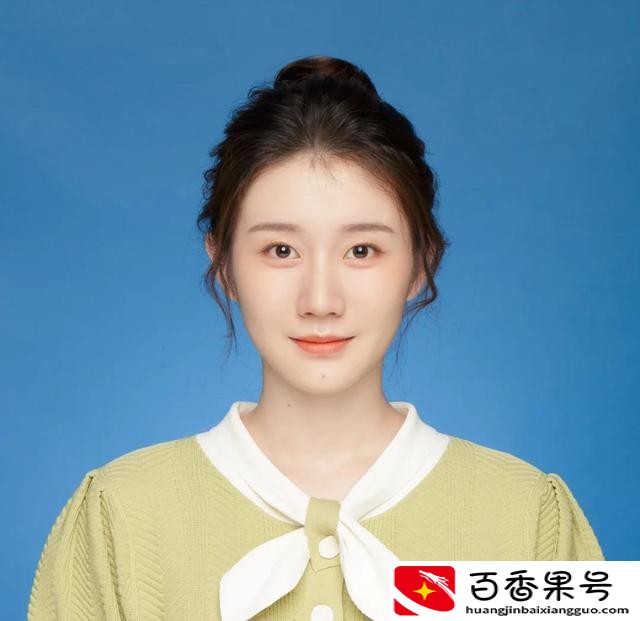 学会这几个上镜小技巧，注意穿衣发型、妆容表情，拍出完美证件照