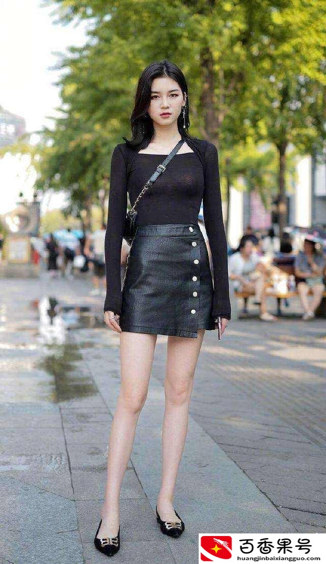 短裙配什么鞋子好看