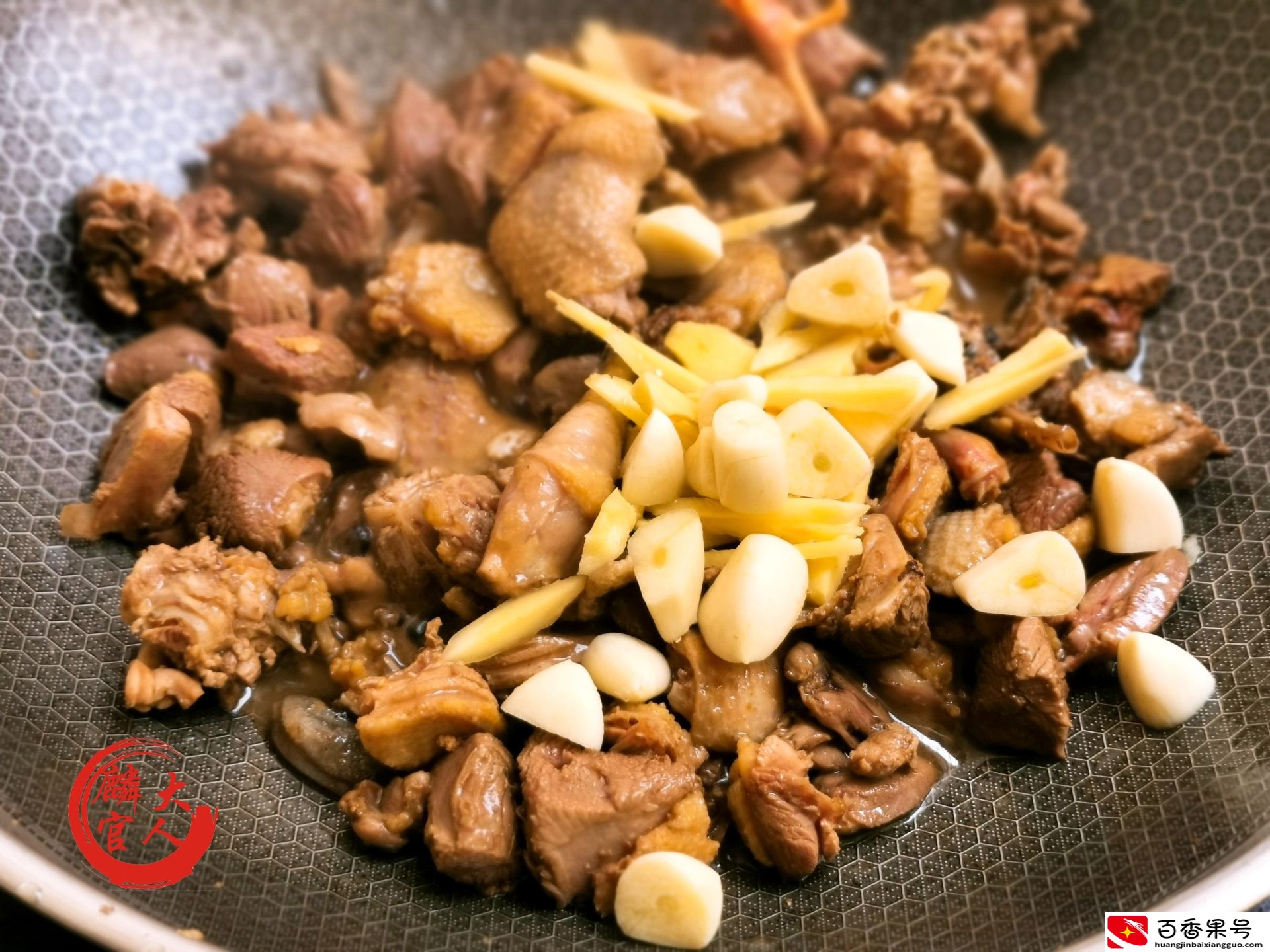 鸽子这样杀，不水淹，不摔砸，肉嫩鲜香，美味营养，吃一回就爱上