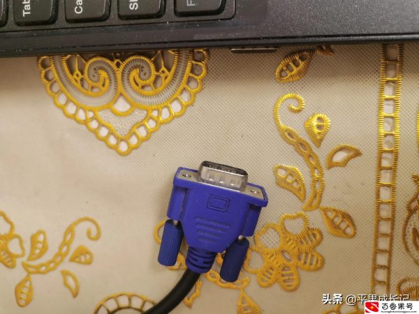 电脑怎么投屏到电视