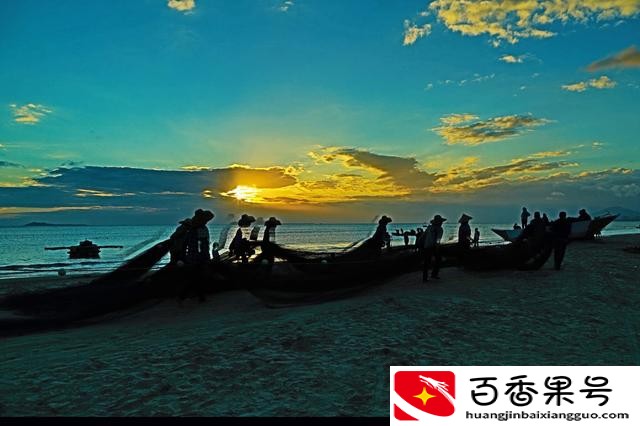 大海是渔民的粮仓 大海是浪花的摇篮