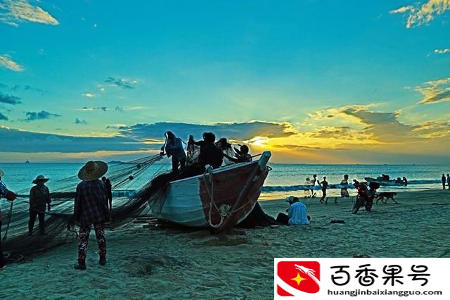 大海是渔民的粮仓 大海是浪花的摇篮