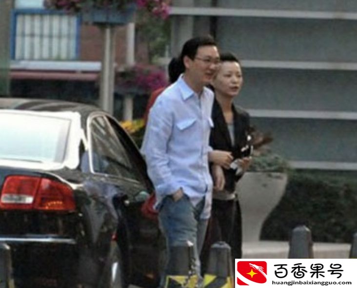 失联半年后，百亿富豪密春雷收拾烂摊子，妻子董卿能重返台前吗？