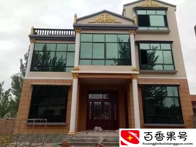 实拍丨小伙20万买地皮，花18万建村里最美别墅，城里2套房都不换