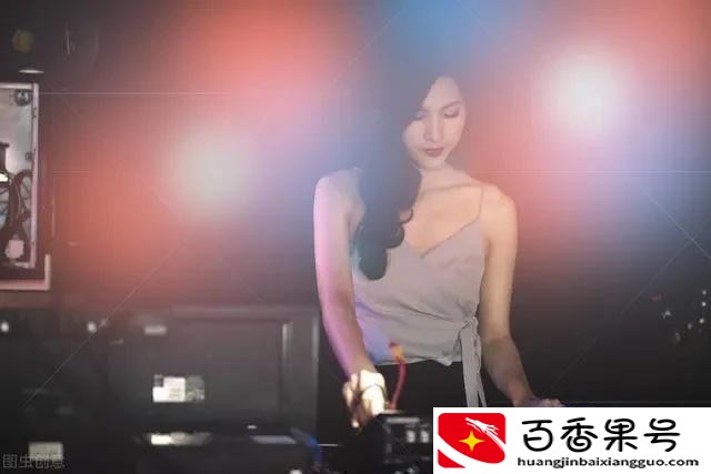 直男眼中，那些工作在KTV的女孩们！
