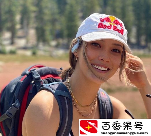 谷爱凌为何加入中国国籍？她的一番话感动众多网友，父母身份曝光
