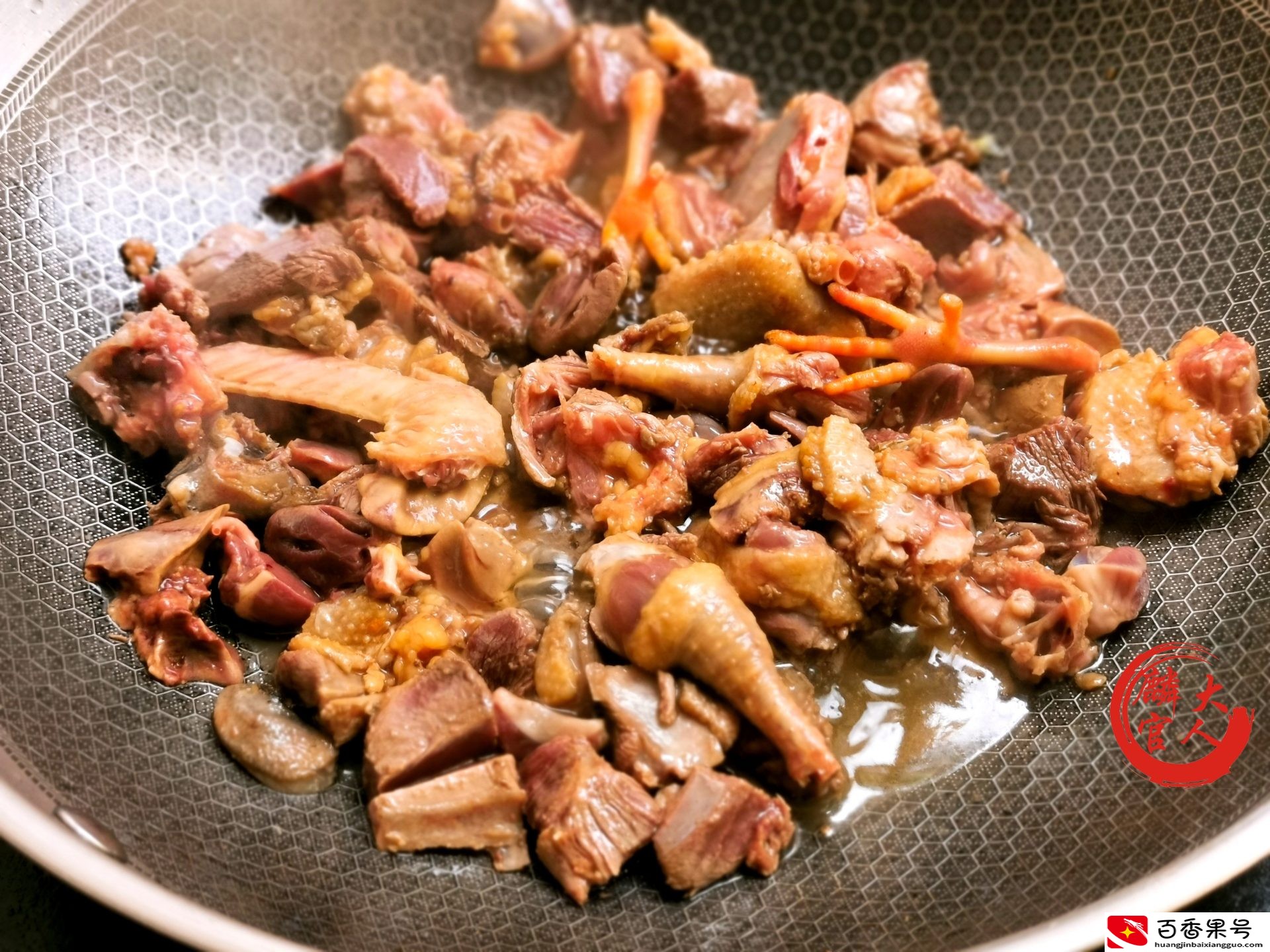 鸽子这样杀，不水淹，不摔砸，肉嫩鲜香，美味营养，吃一回就爱上