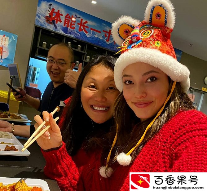谷爱凌为何加入中国国籍？她的一番话感动众多网友，父母身份曝光