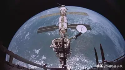国际空间站有人吗？他们是怎么生活的？