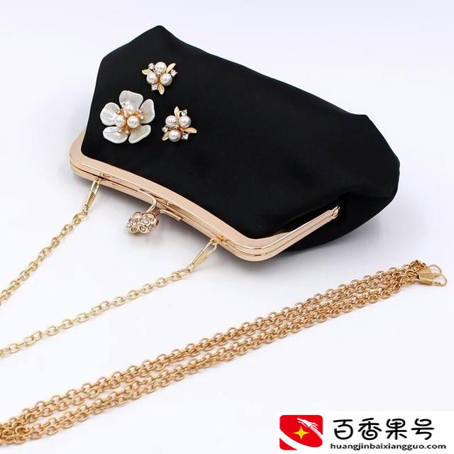 穿旗袍配什么包包最合适