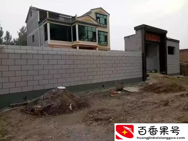 实拍丨小伙20万买地皮，花18万建村里最美别墅，城里2套房都不换