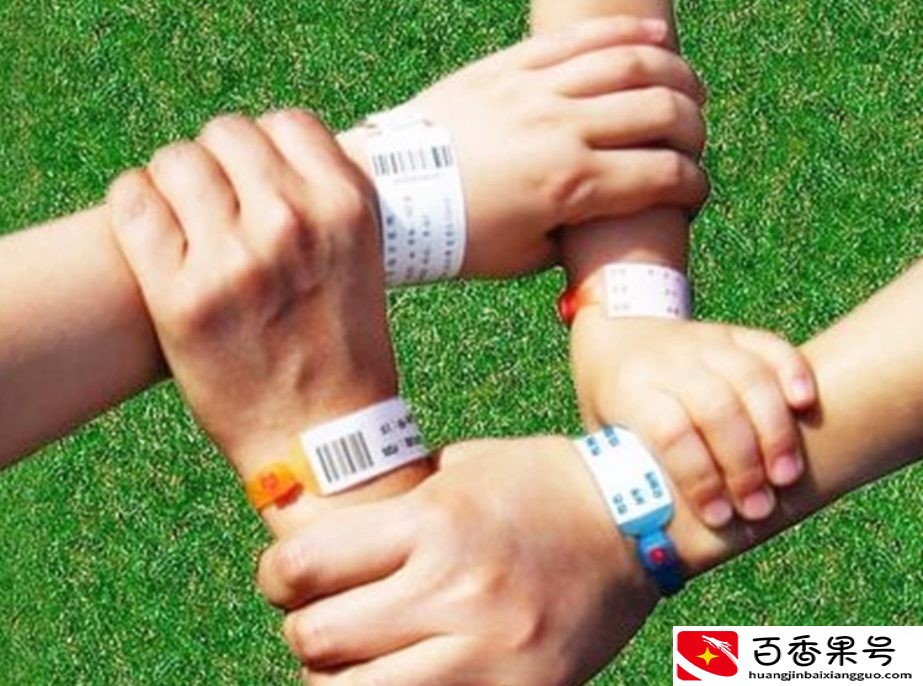 产妇在医院待产时，会被带上不同颜色“手环”，都有什么含义？