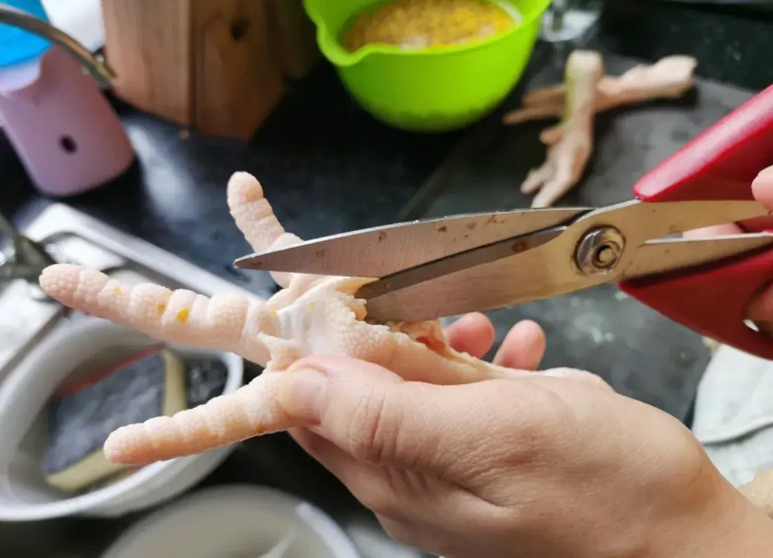 鸡爪子怎么样脱骨