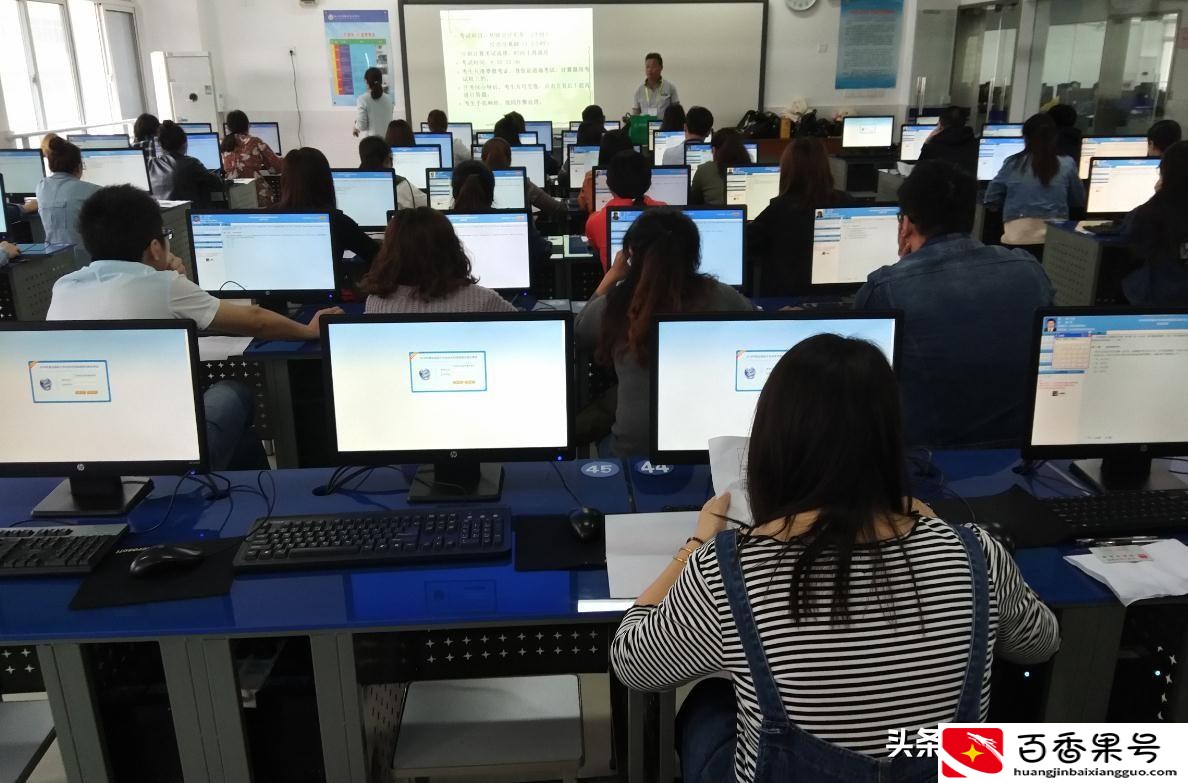 理科女生适合学什么专业?