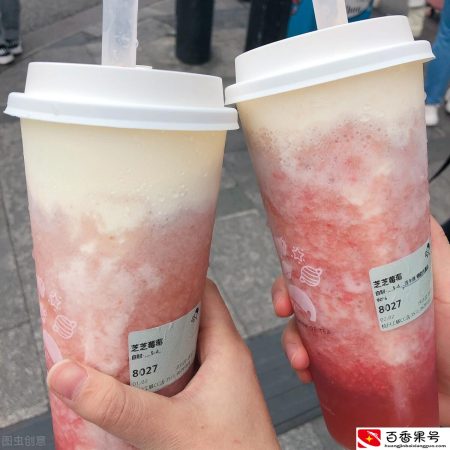 秋天的第一杯奶茶是什么含义