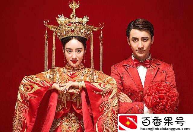 一套真正的凤冠霞帔多少钱