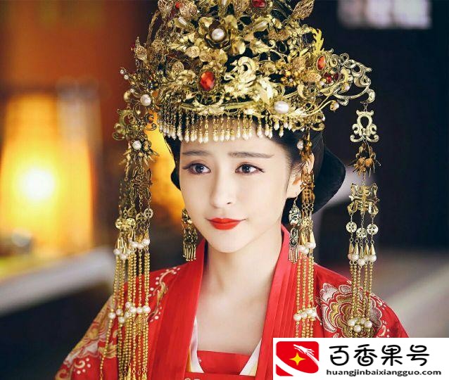 一套真正的凤冠霞帔多少钱
