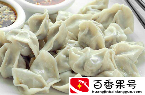 饺子粘在一起怎么分开