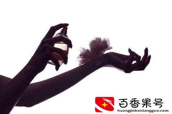 香水喷哪里留香最持久