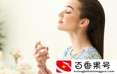 香水喷哪里留香最持久