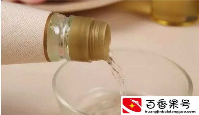 白衣服变黄怎么样才能洗白