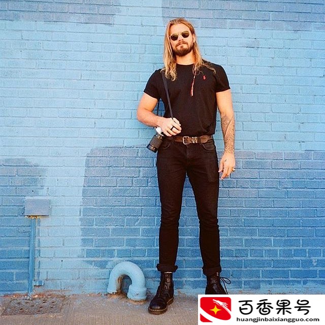 牛仔裤配什么鞋好看