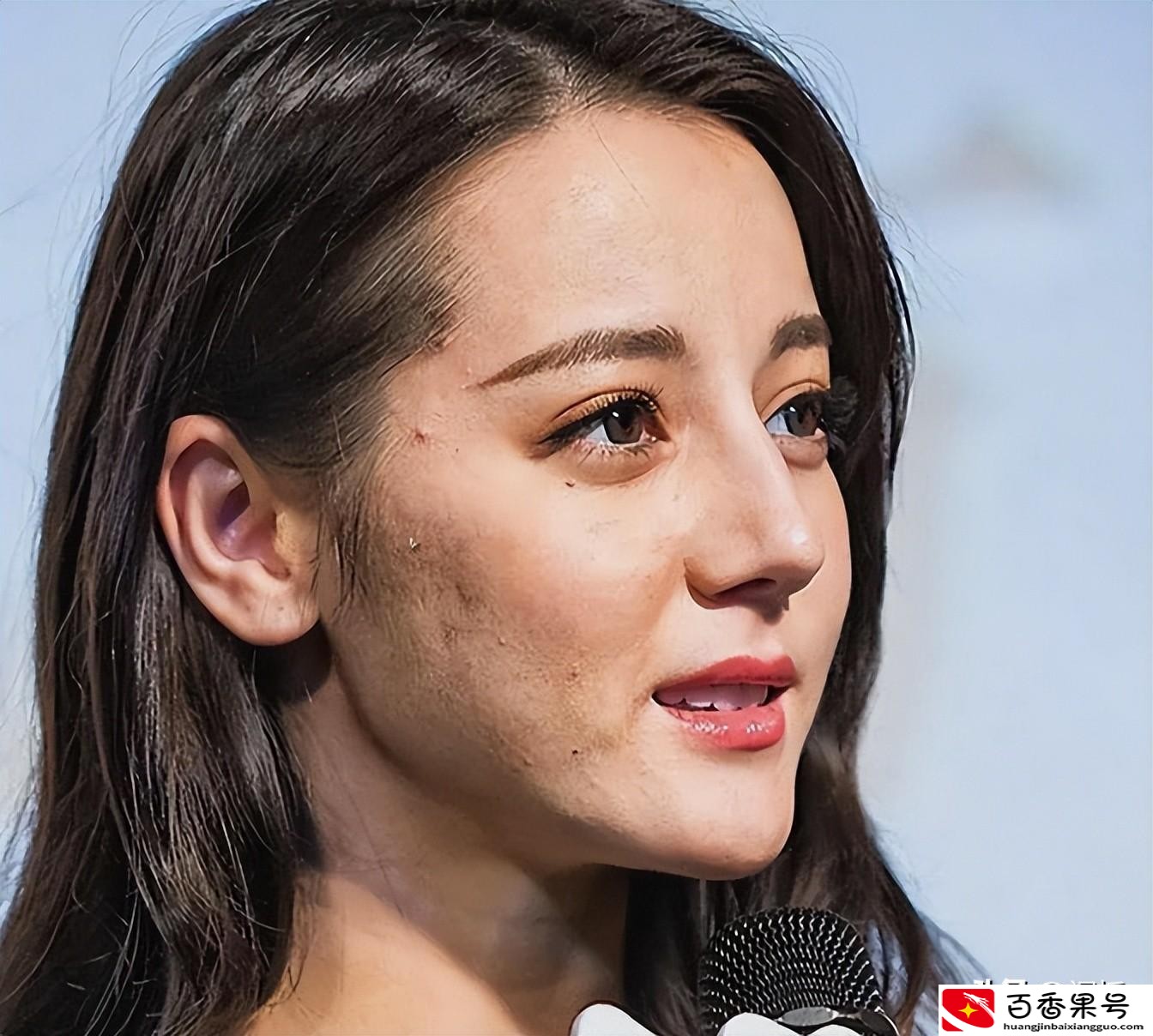 假发假臀假肌肉，大半娱乐圈“从头假到脚”，还有什么是真的-图2