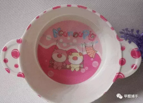 几块钱的陶瓷碗有毒吗？什么样的陶瓷碗有毒？