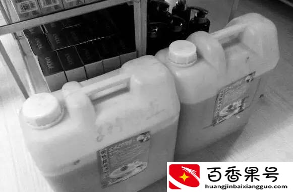 理发店洗头多少钱