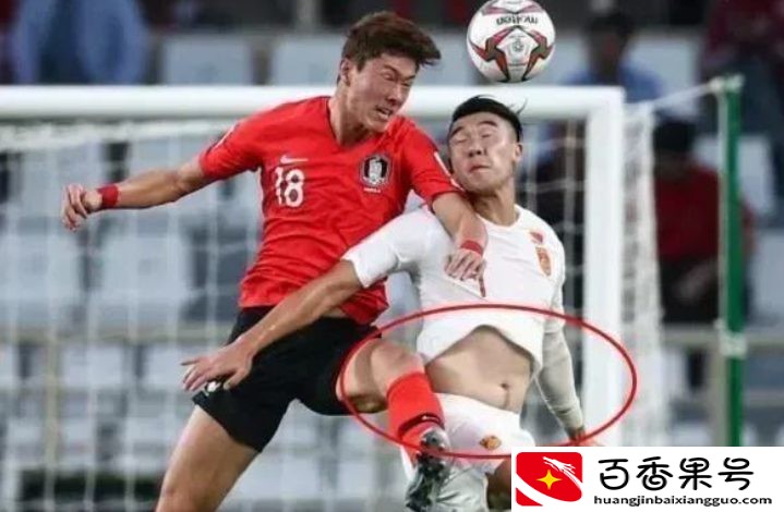 男足很多队员看了女足的比赛