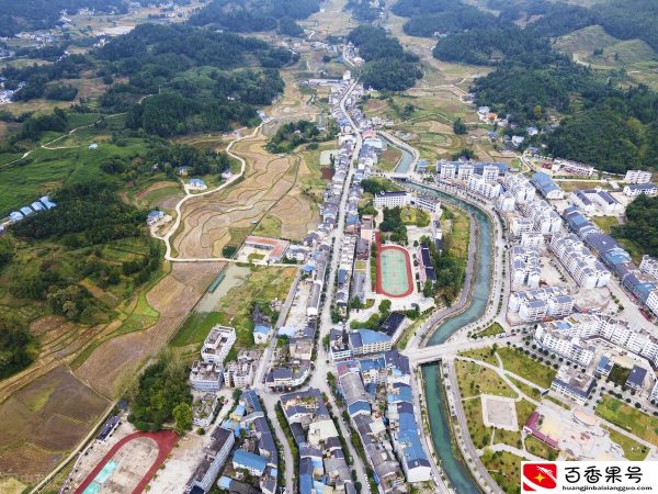 乡镇小学老师工资多少一个月