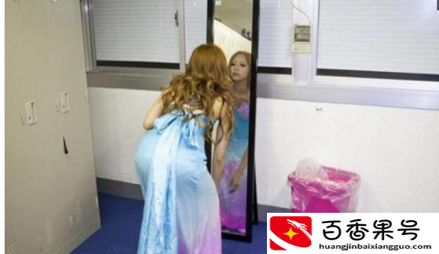 陪酒女一个月能挣多少钱