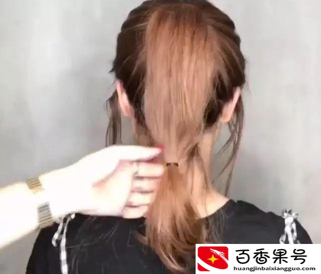 高马尾怎么扎好看学生