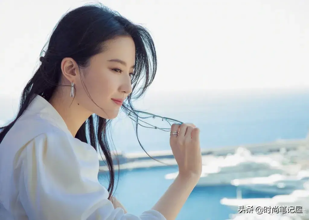 为什么越化妆素颜越丑