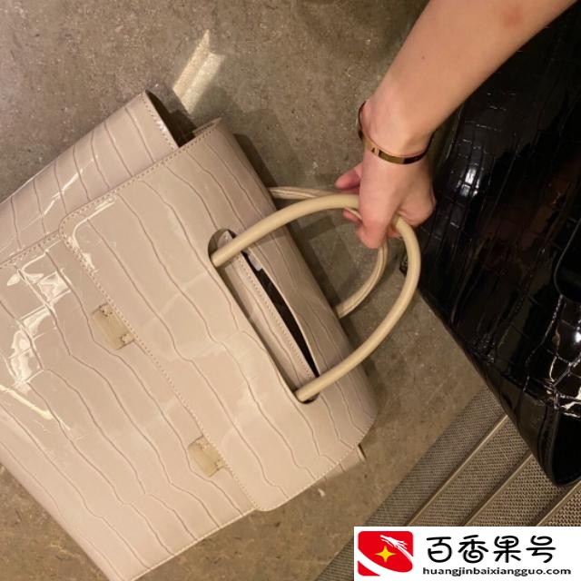 小mk女包很掉档次吗
