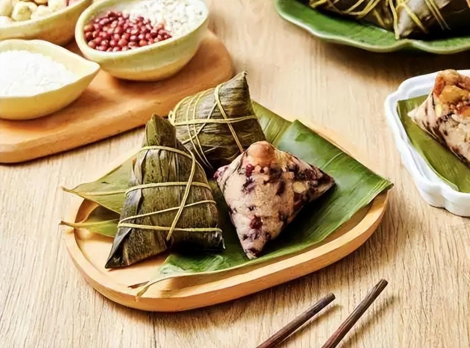 微波炉粽子可以带叶子加热吗
