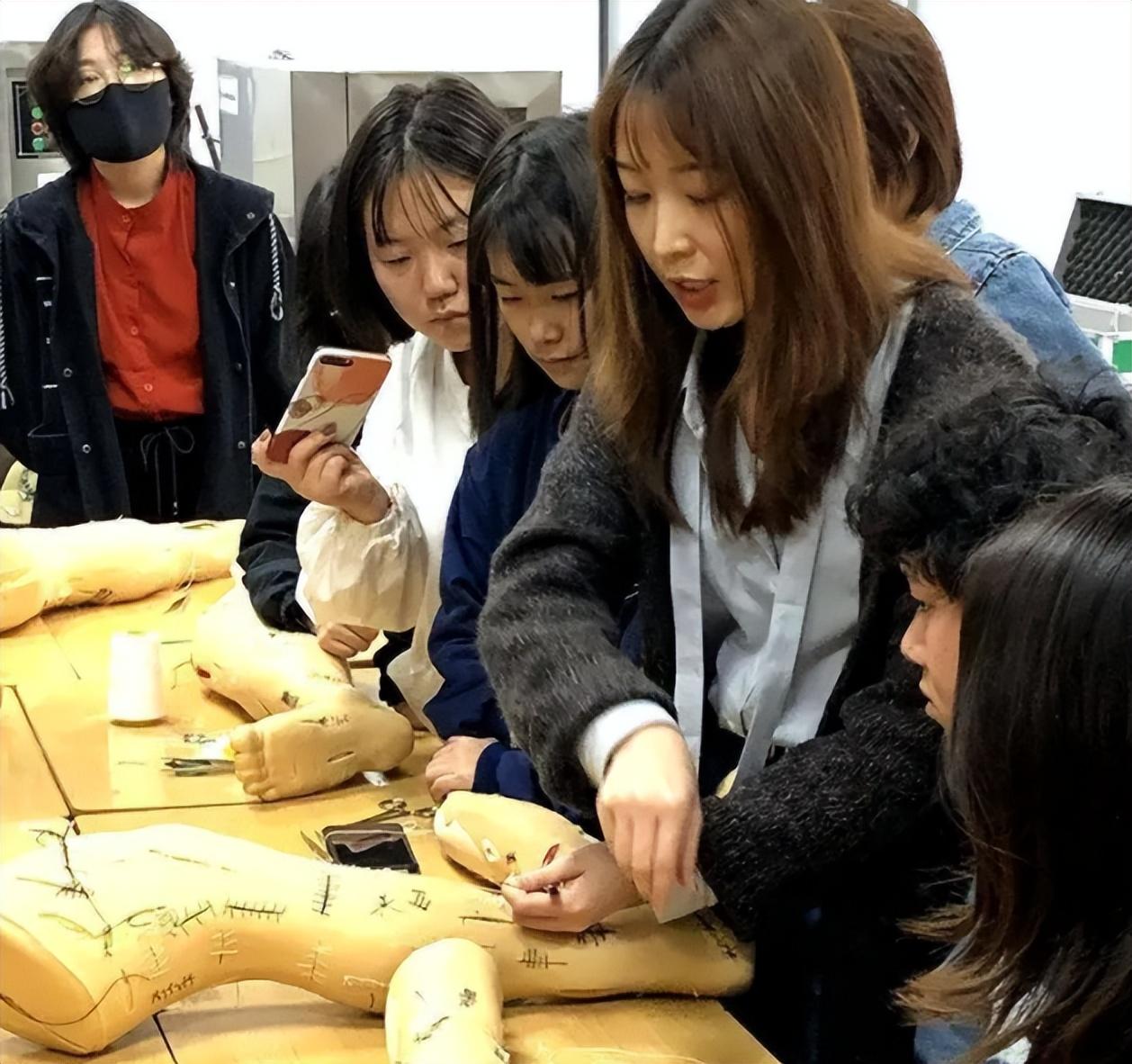 殡仪馆有招工作人员的吗