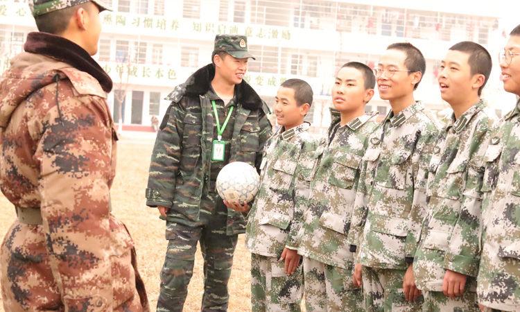 封闭学校一年多少钱