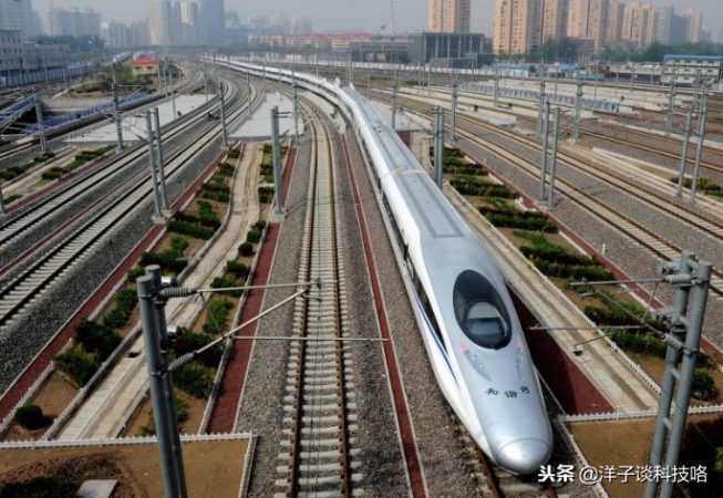 中国高铁最快时速多少公里