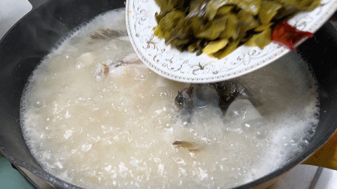 酸菜鱼用什么鱼？酸菜鱼用什么鱼做最好吃？