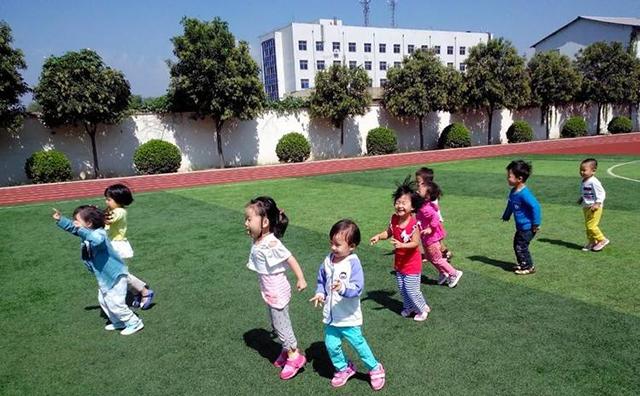 早教中心和幼儿园的区别