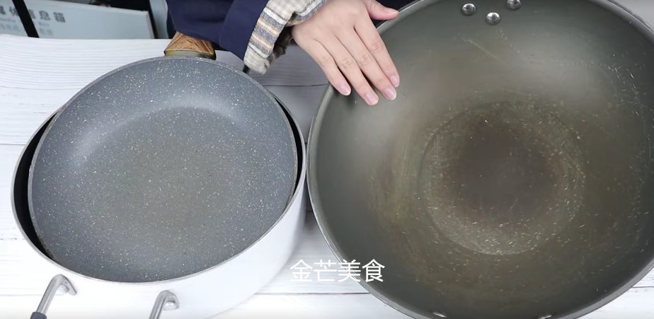 不粘锅涂层脱落还能用吗