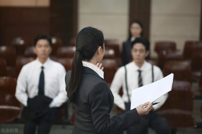 开庭怎么跟法官说话感动法官