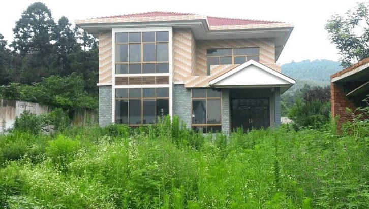 不回农村住要回农村建房吗
