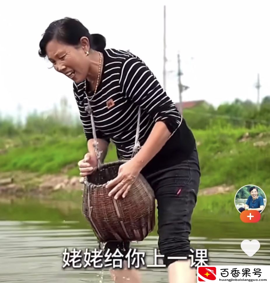 以前快手里挺火的一个小姑娘