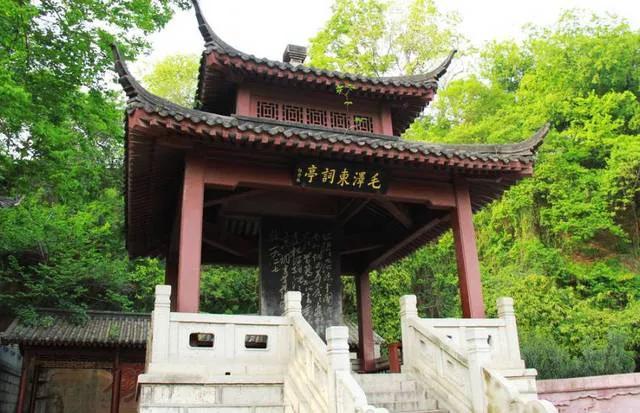 黄鹤楼在哪个省份哪个城市