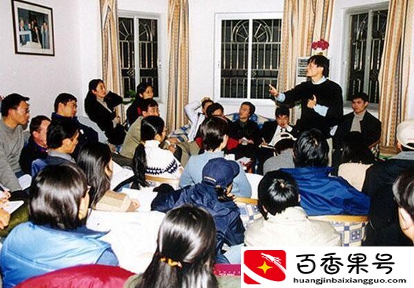 董事长和总裁哪个官大