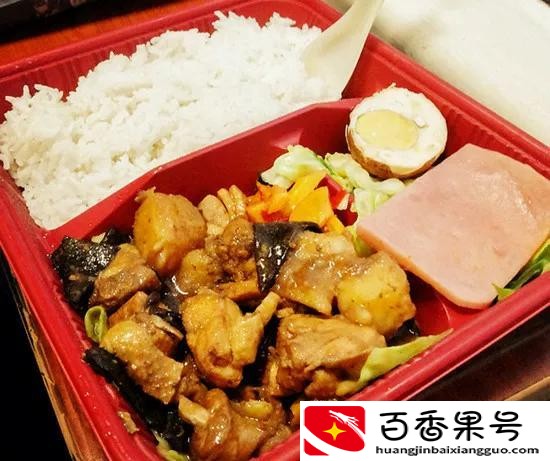路边卖盒饭年赚50万