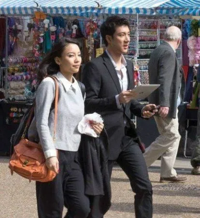 李靓蕾怎么认识王力宏